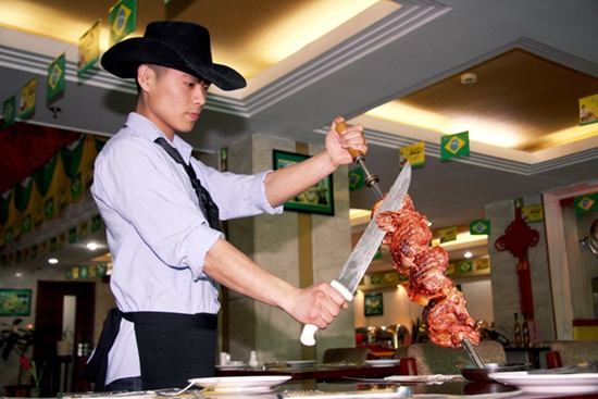 餐飲服務(wù)新趨勢 2015年餐飲消費報告深度解讀